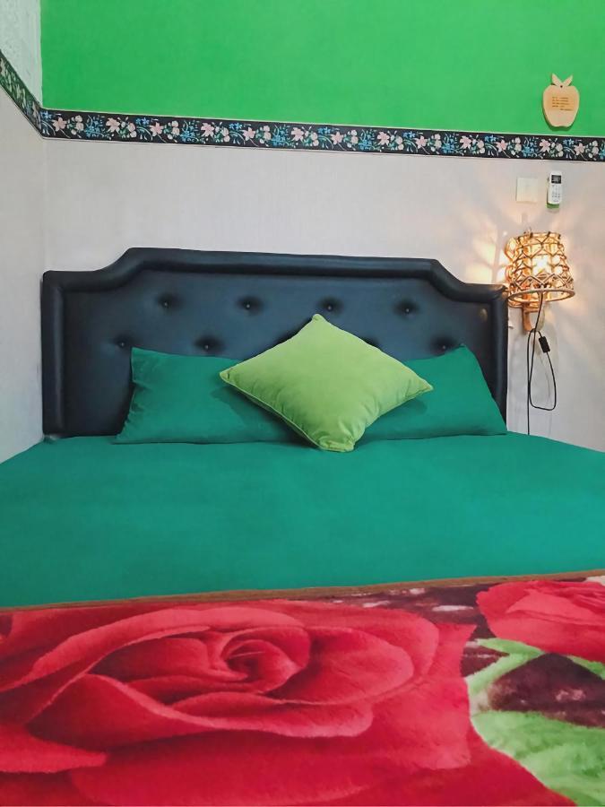 Glory Homestay Yogyakarta Extérieur photo