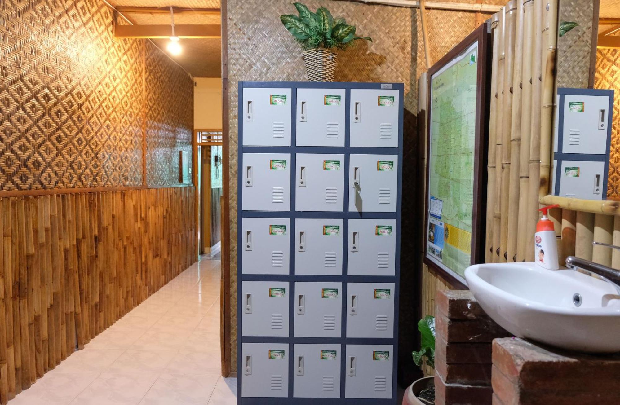 Glory Homestay Yogyakarta Extérieur photo