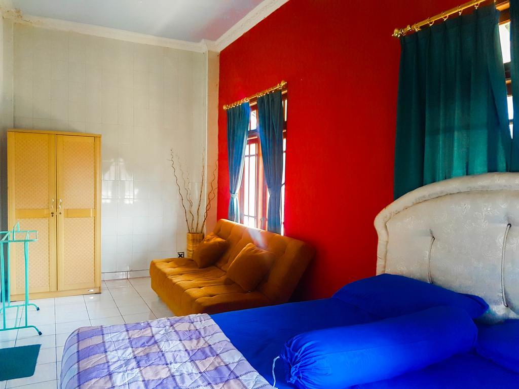 Glory Homestay Yogyakarta Extérieur photo