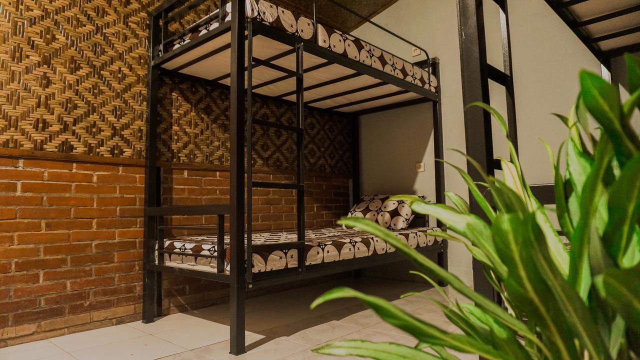 Glory Homestay Yogyakarta Extérieur photo